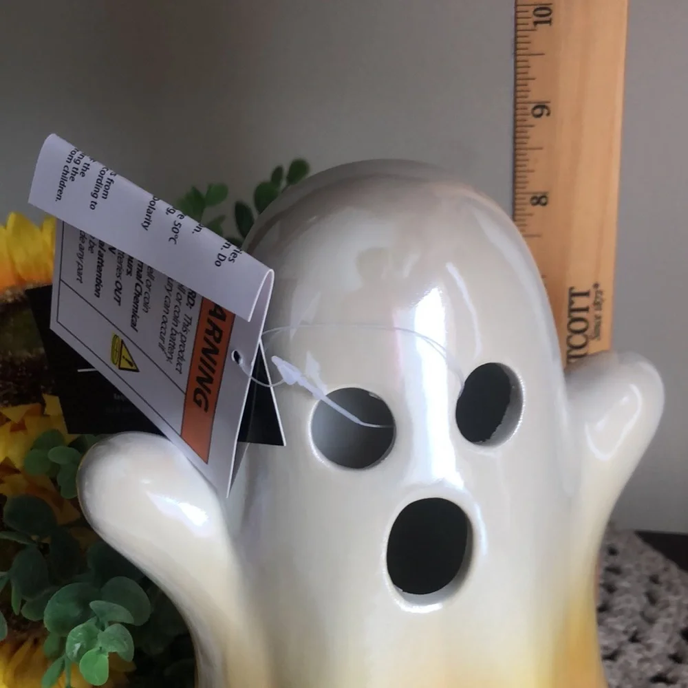 Ceramic LED Ghost Decor - Picture 4 of 9